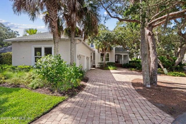 16 Oak Point Drive, Fernandina Beach