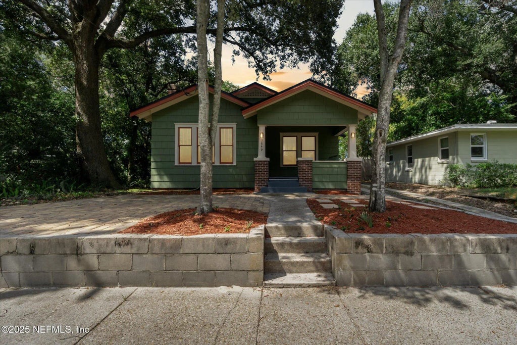 3849 Valencia Road, Jacksonville