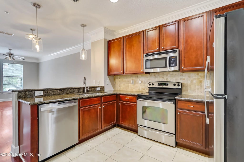 9823 Tapestry Park Circle 302, Jacksonville
