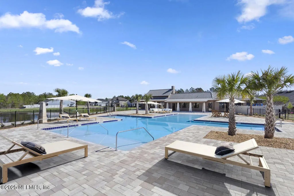 726 Panther Lake Parkway, Jacksonville