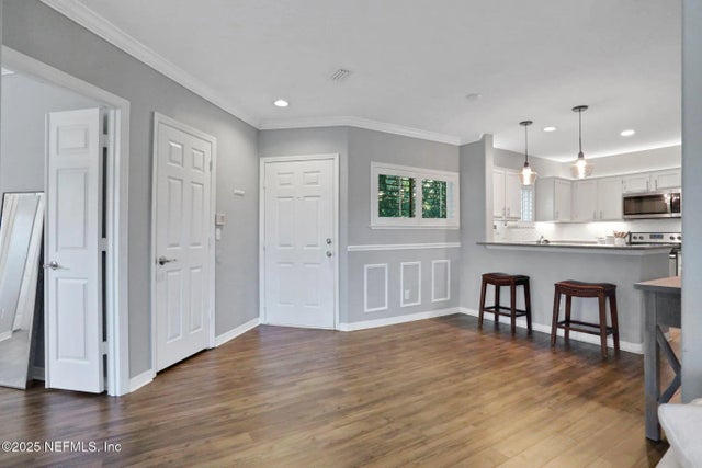 1800 The Greens Way 1806, Jacksonville Beach