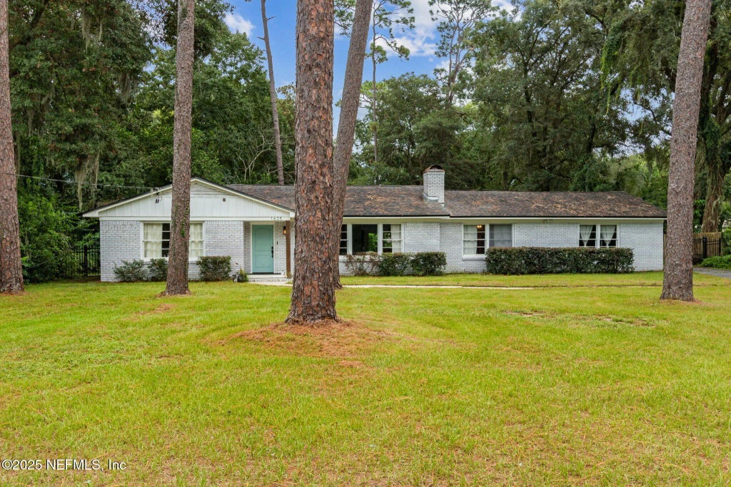 1625 East Road, Jacksonville