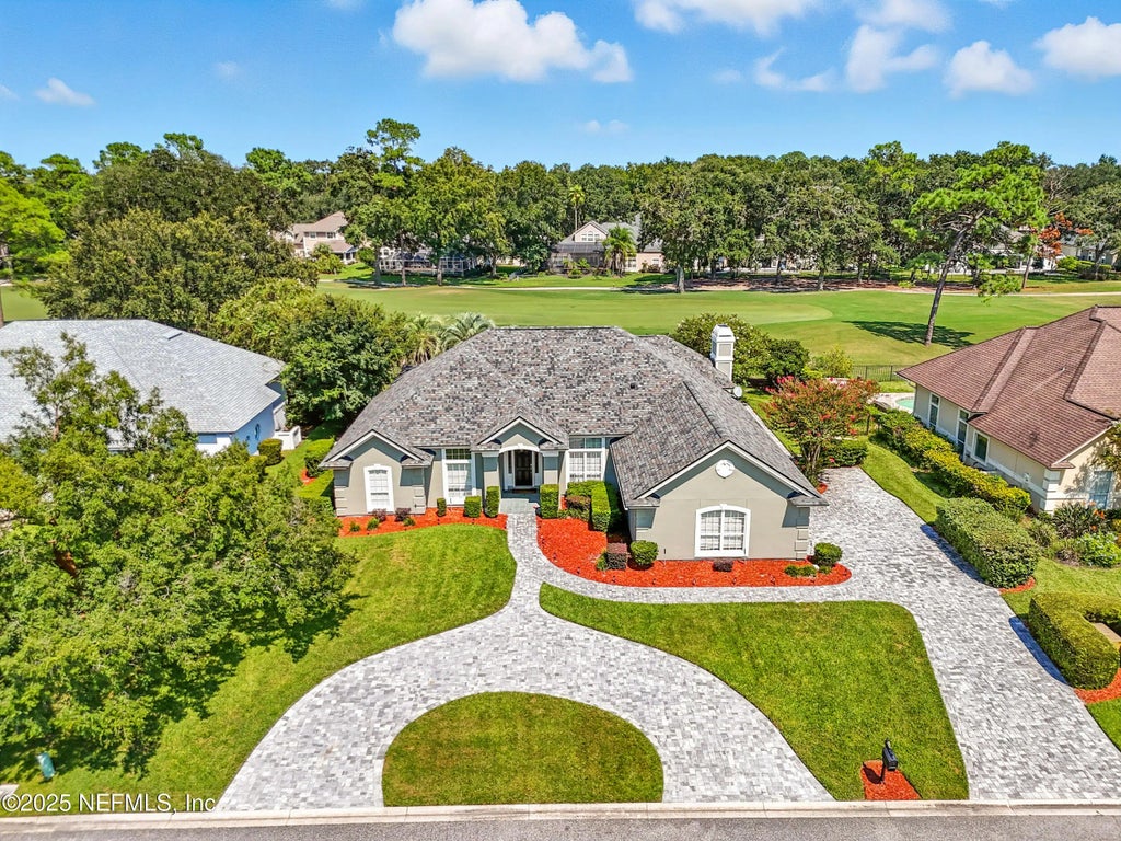 3743 Cricket Cove Road E, Jacksonville