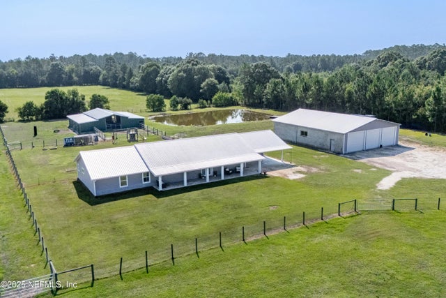 5551 Nw 203rd Street, Starke