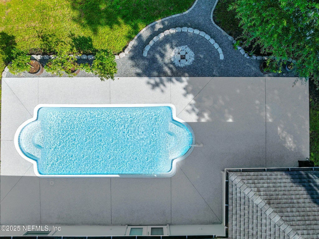 2746 Archer Street, Middleburg