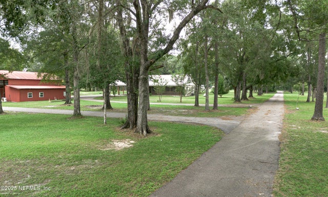 6421 Somerset Court, Jacksonville