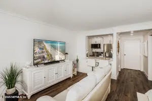 221 13th Avenue N 104b, Jacksonville Beach