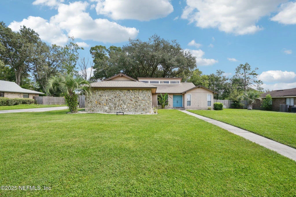 283 Glenlyon Drive, Orange Park