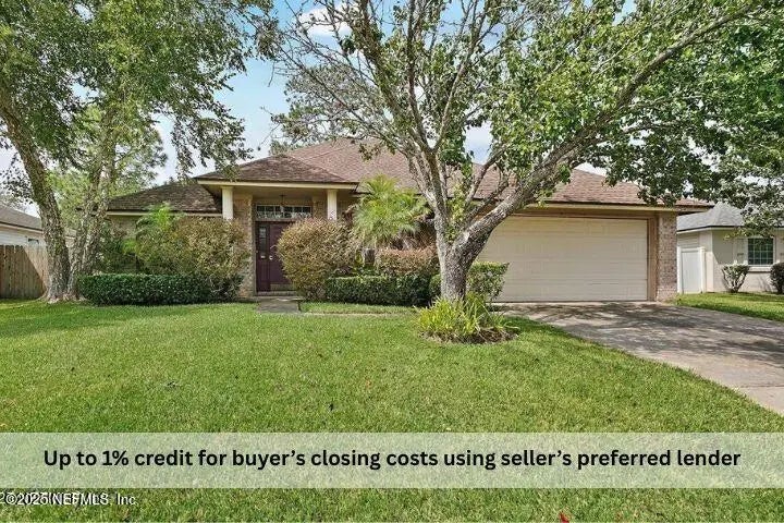 2450 Bentwater Drive W, Jacksonville