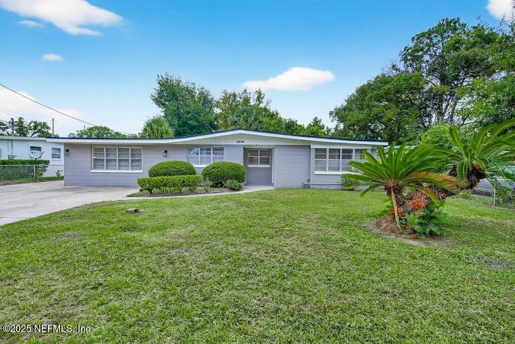 6409 Lobelia Street, Jacksonville