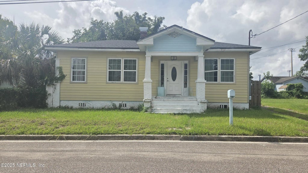 536 E 61st Street, Jacksonville