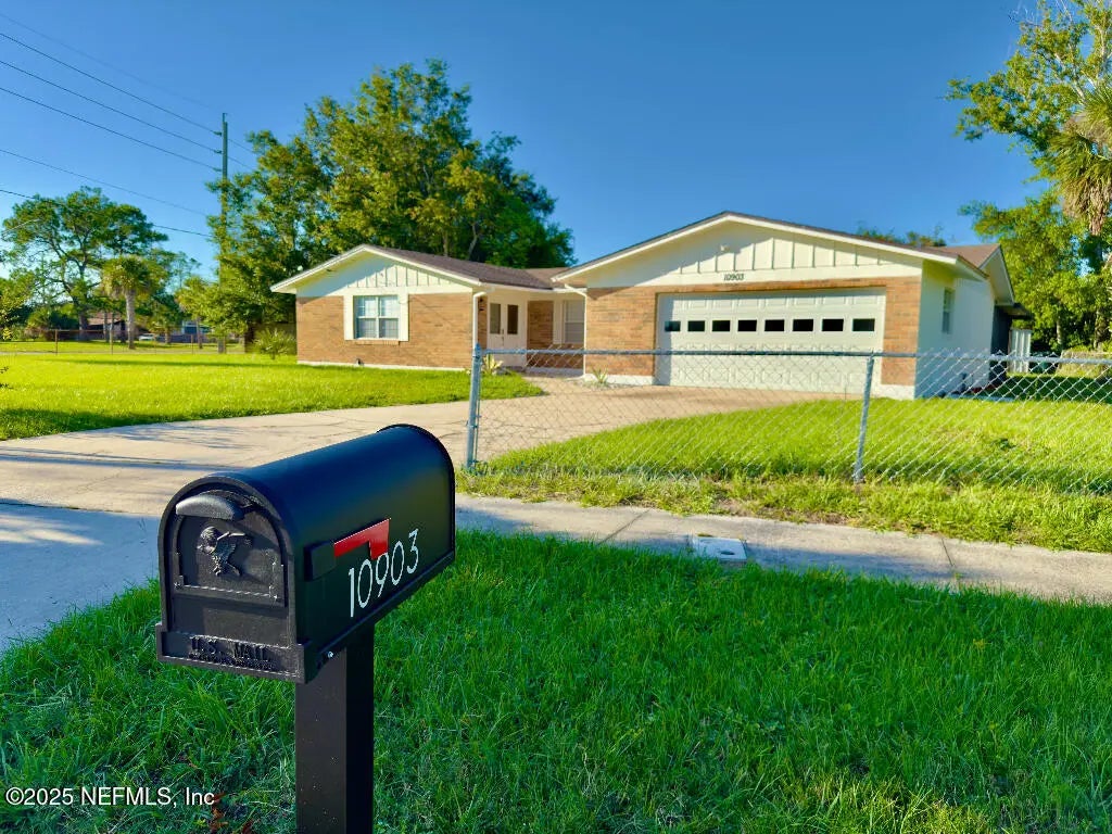 10903 Majuro Drive, Jacksonville
