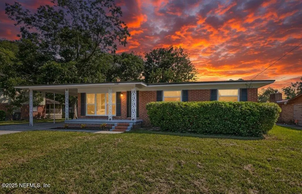 6647 Manhattan Drive, Jacksonville