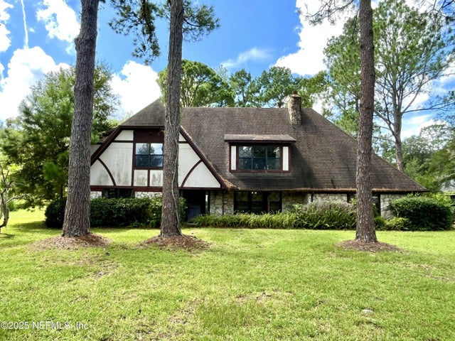 586 Tivoli Drive, St. Johns