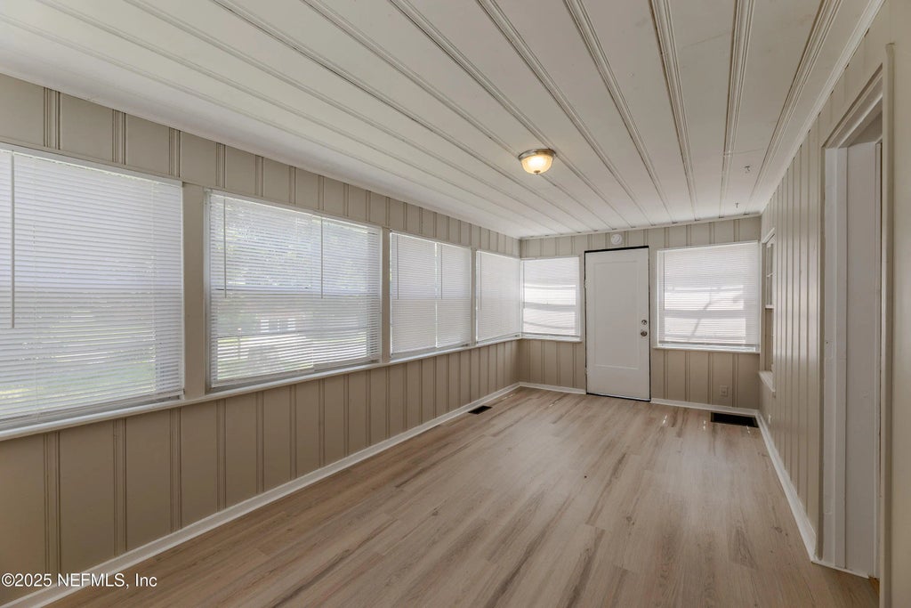 7124 Lorain Street, Jacksonville