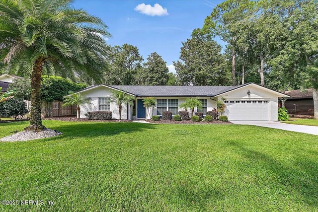 1819 Twelve Oaks Lane W, Neptune Beach