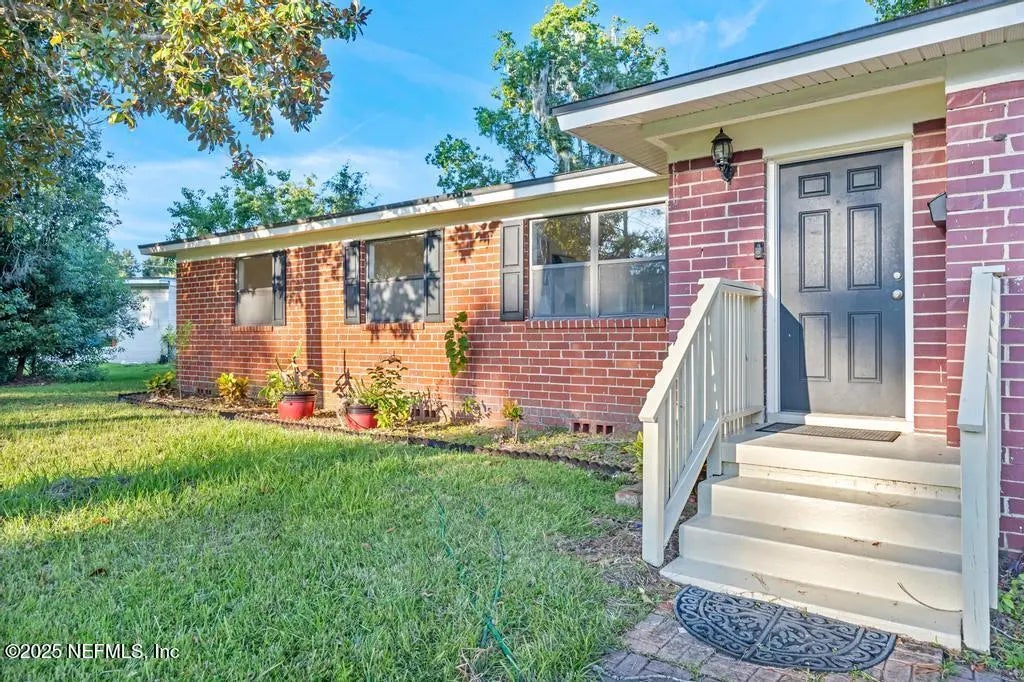 2035 West Road, Jacksonville