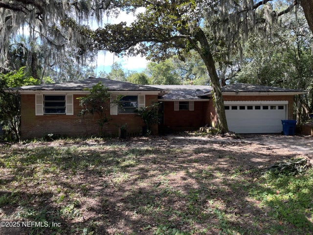 10135 Lakeview Road W, Jacksonville