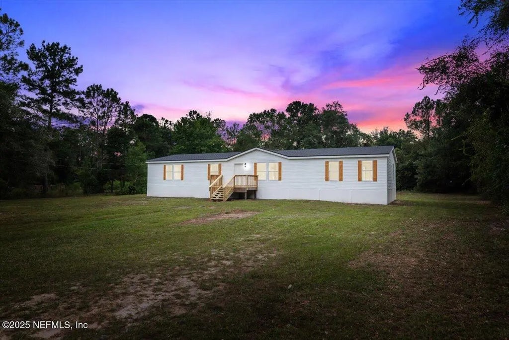 4821 Dandelion Street, Middleburg