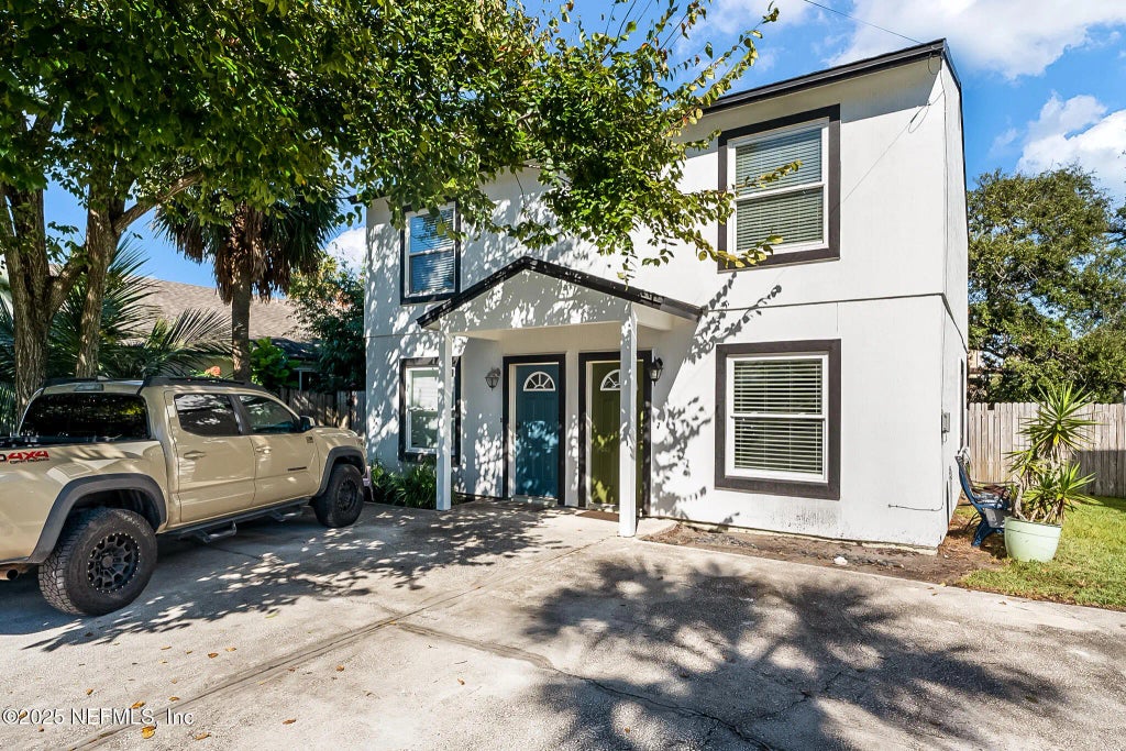 555 7th Avenue S, Jacksonville Beach