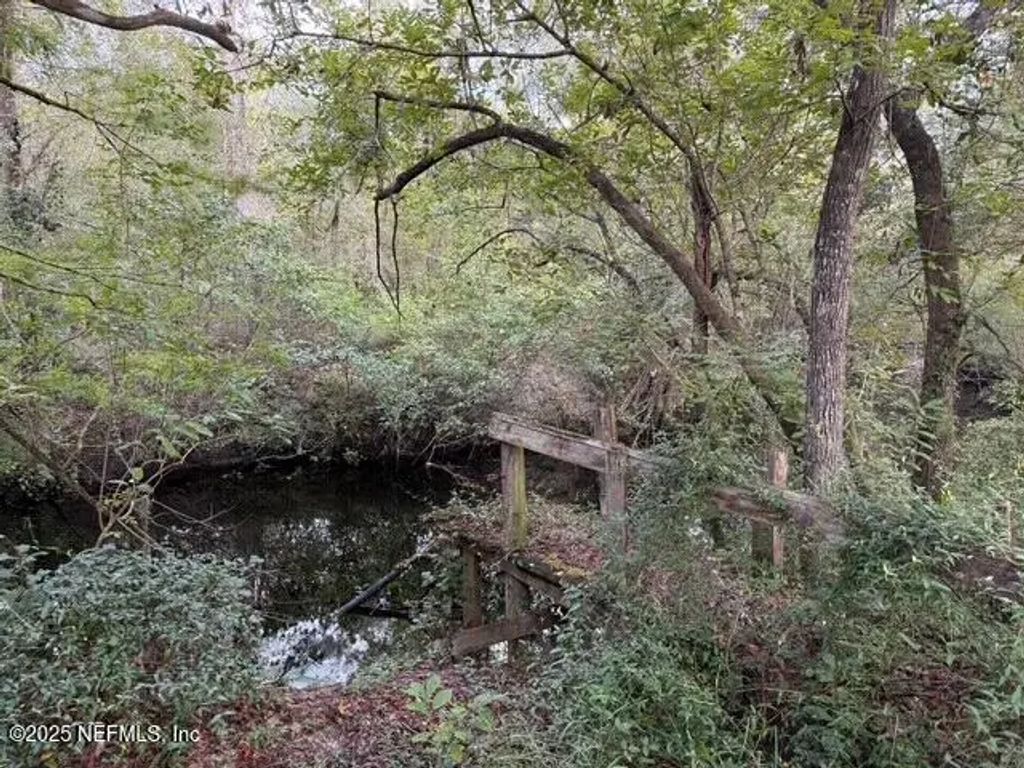 Skipper Road, Middleburg