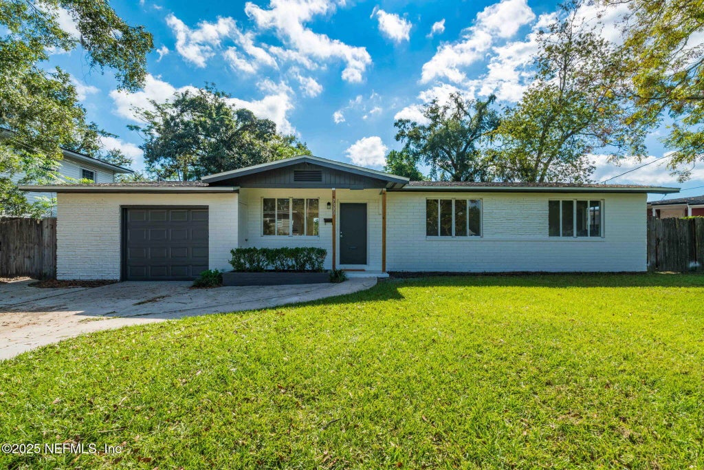 7333 Ortega Hills Drive, Jacksonville