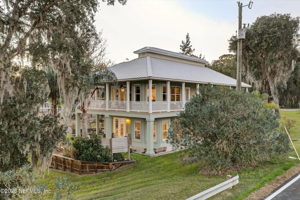 301 Saratoga Drive, Satsuma