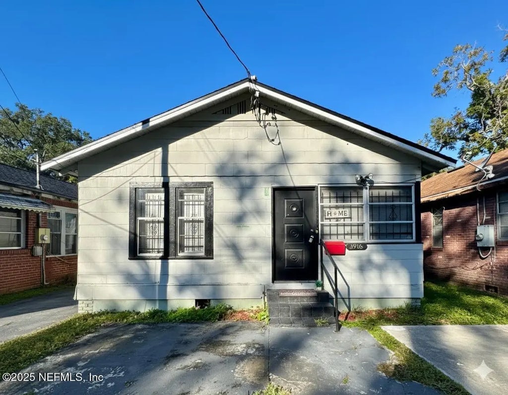 3916 N Davis Street, Jacksonville