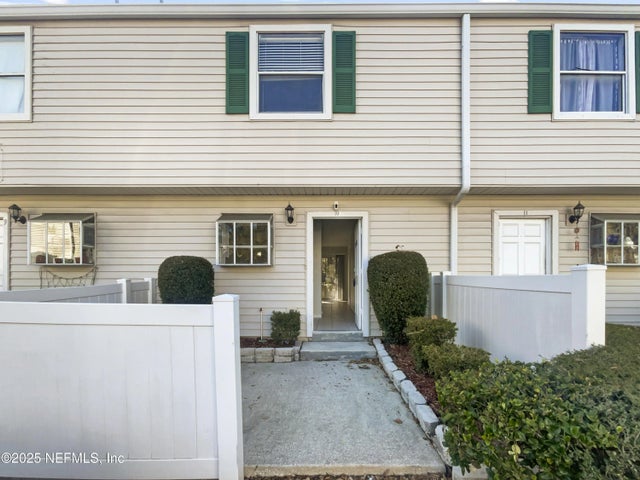 111 E 1st Street 10, Jacksonville