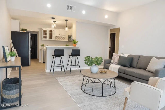 2326 Leonid Road, Jacksonville