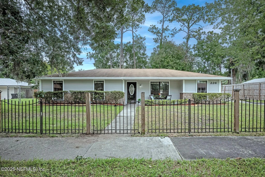 226 Quince Court, Orange Park