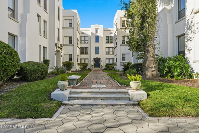 2545 Oak Street 18, Jacksonville