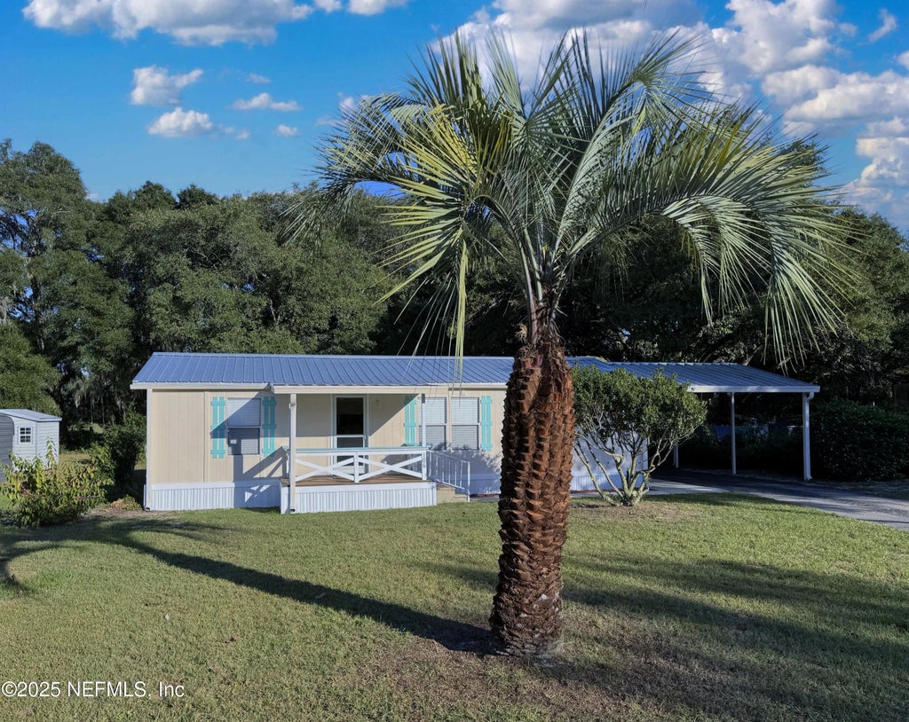 106 Ridgewood Avenue, Interlachen