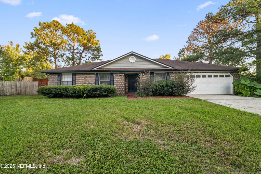 12467 E Swallow Hawk Court, Jacksonville