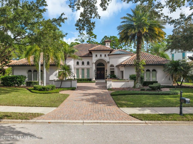 5233 Commissioners Drive, Jacksonville