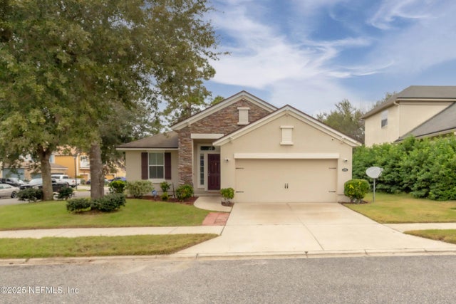 211 Amber Ridge Road, Jacksonville