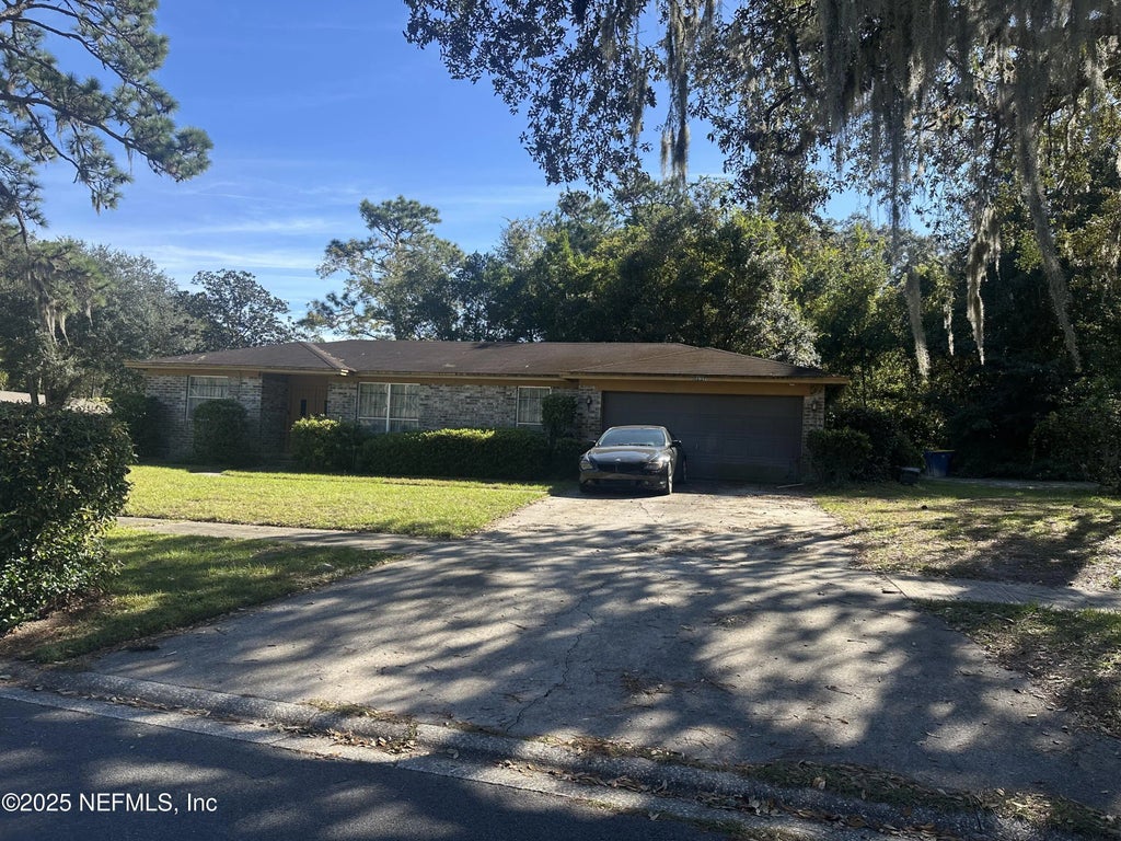 11537 Montego Bay Drive W, Jacksonville