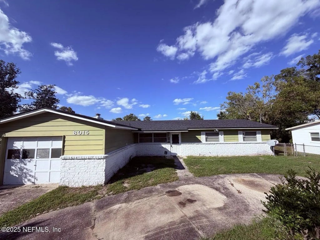 8015 Jaguar Street, Jacksonville