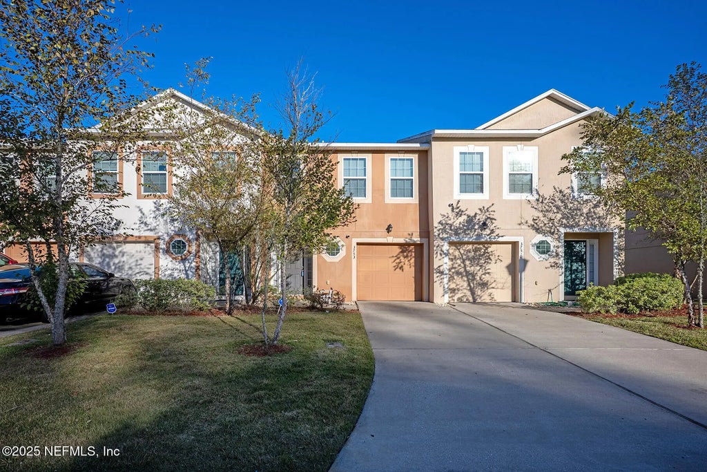 3753 Verde Gardens Circle, Jacksonville