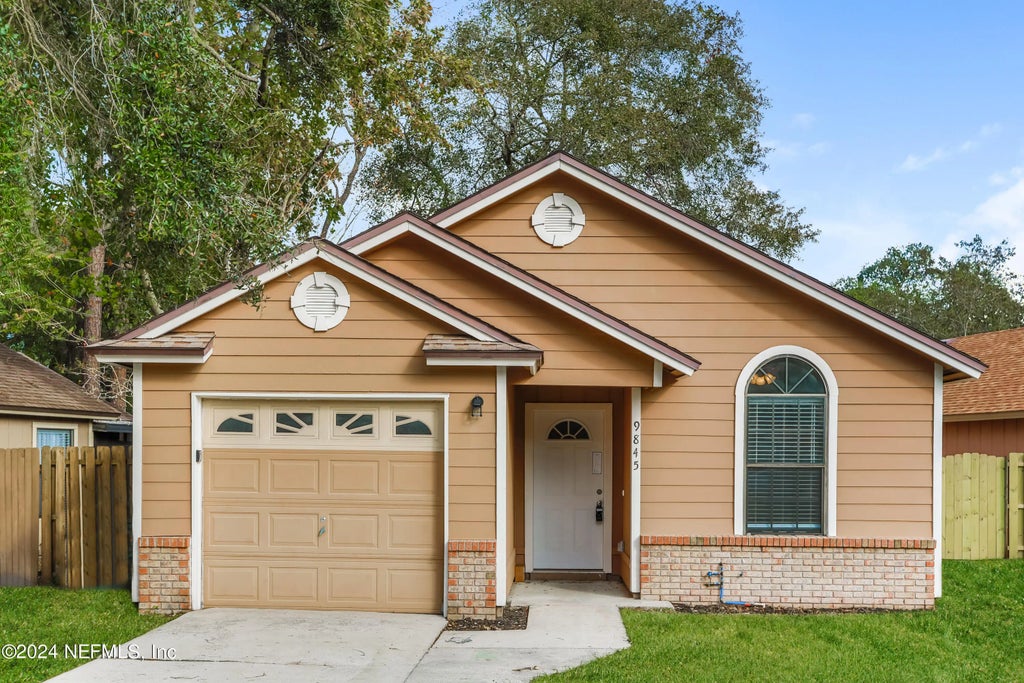 9845 Paddlewheel Drive W, Jacksonville