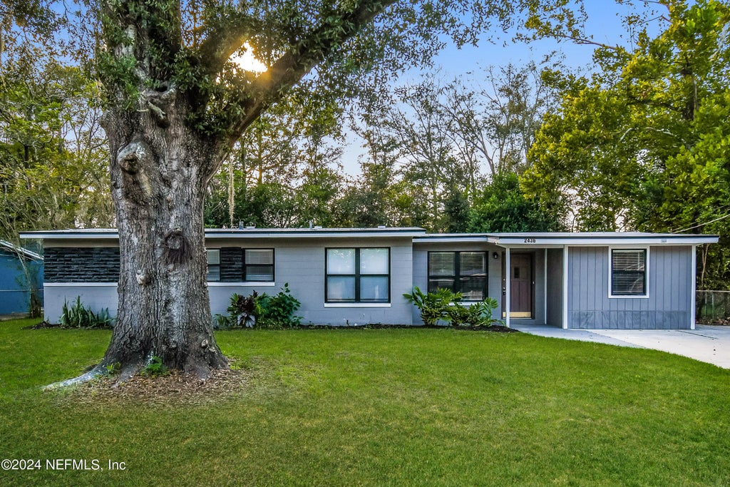 2436 Lourdes Drive W, Jacksonville