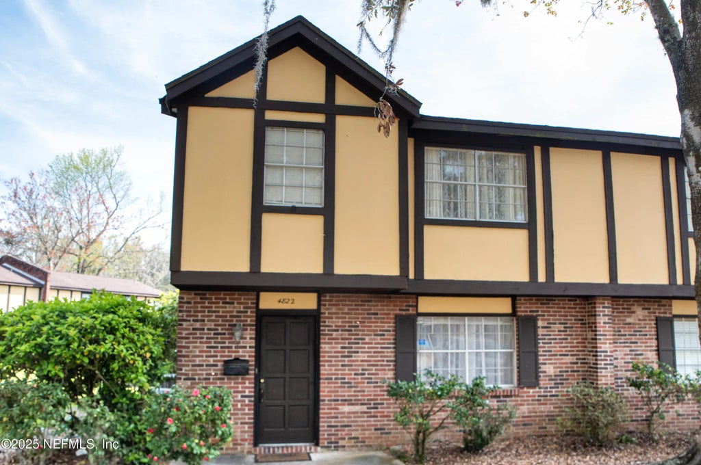 4822 Windrush Lane, Jacksonville