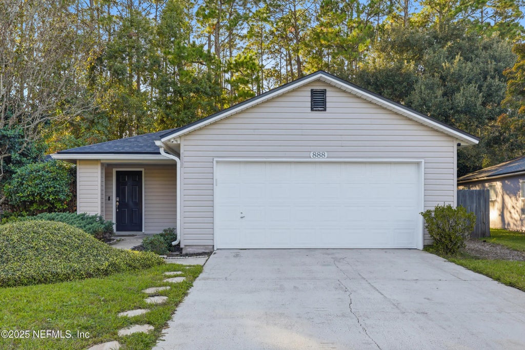 888 Collinswood Drive W, Jacksonville