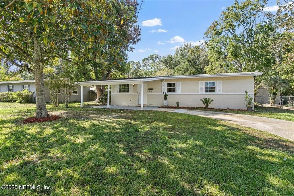 1900 Kusaie Drive, Jacksonville