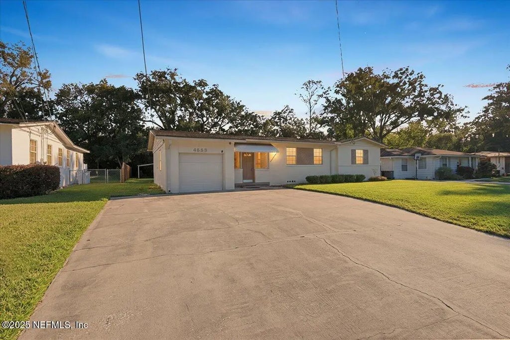 4533 Water Oak Lane, Jacksonville