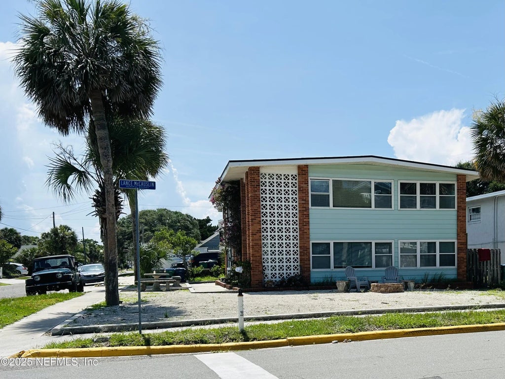 200 Hopkins Street, Neptune Beach