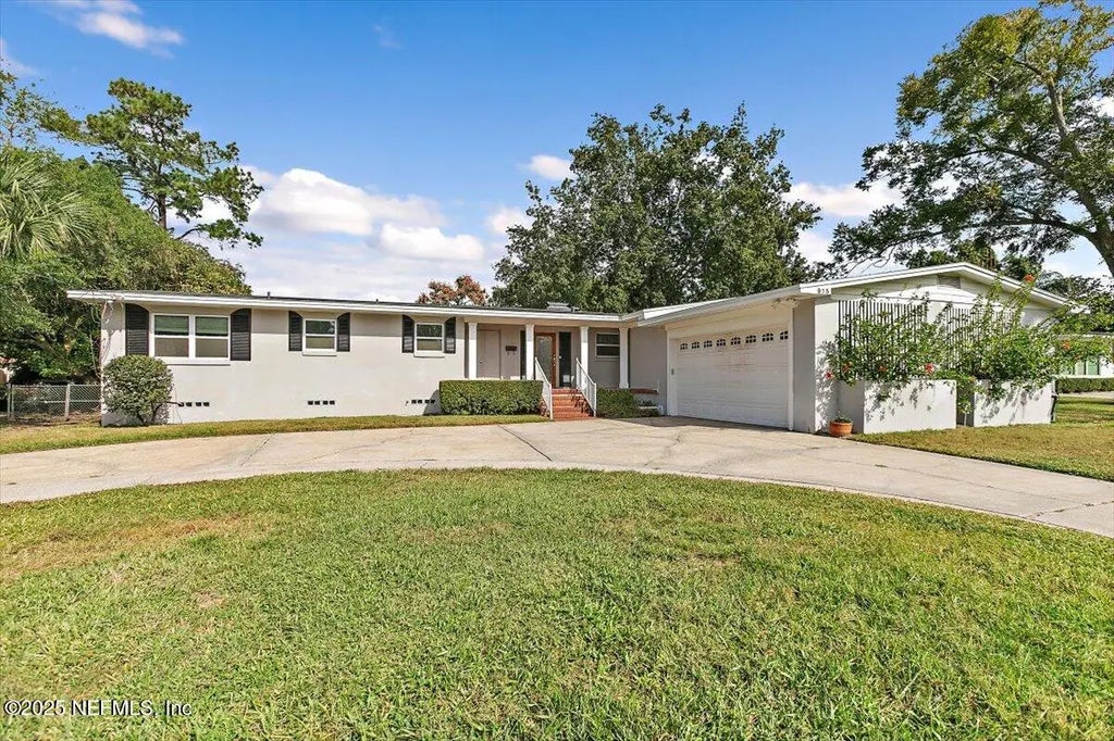 915 Old Grove Manor, Jacksonville