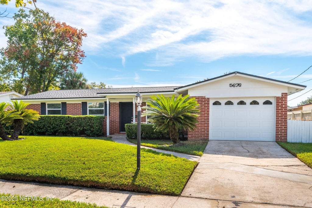 5676 Flagstaff Road, Jacksonville