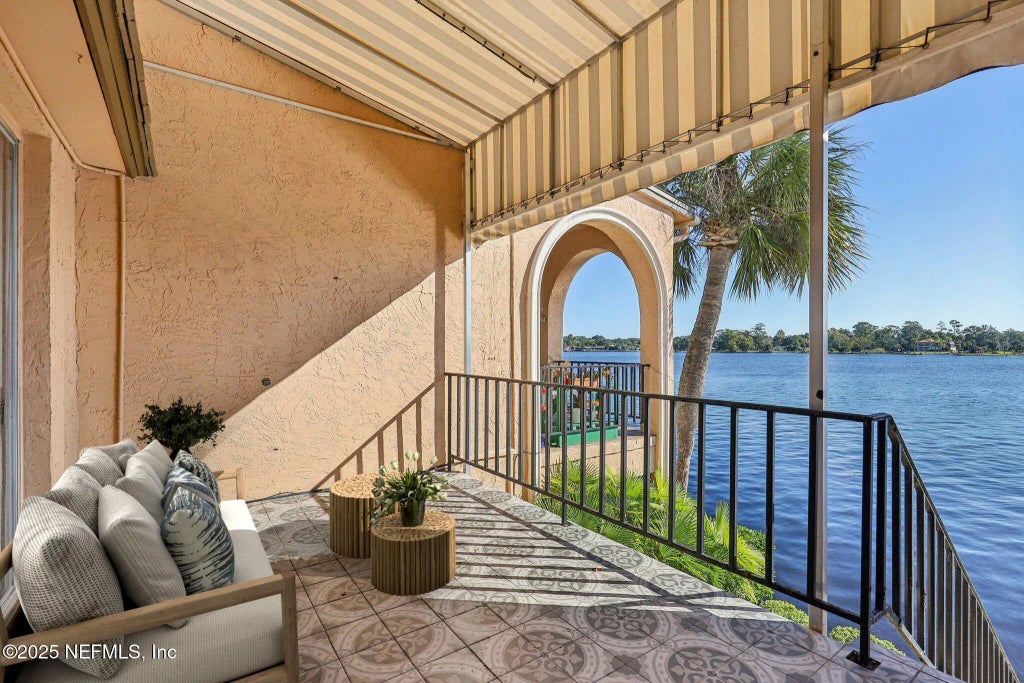 5375 Ortega Farms Boulevard 109, Jacksonville