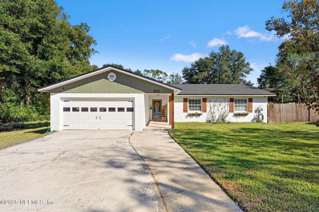 8703 Pinon Drive, Jacksonville